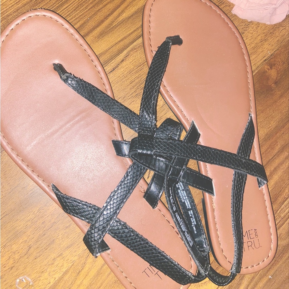 Size 8 sandals!